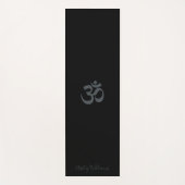 Chic Monogram om Symbol Black Yoga Mat (Voorkant)