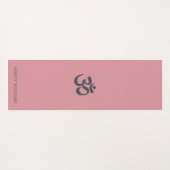 Chic Monogram om Symbol Dusty Pink Rose Yoga Mat (Achterkant (horizontaal))
