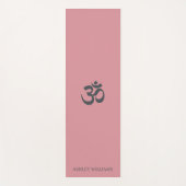 Chic Monogram om Symbol Dusty Pink Rose Yoga Mat (Voorkant)