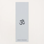 Chic Monogram om Symbol Pastel Blue Yoga Mat (Voorkant)