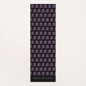 Chic Monogram Paars om Symbol Pattern Black Yoga Yogamat (Voorkant)