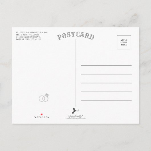 Chic Monogram Weddenrings sparen of ruilt de datum Aankondigingskaart (Achterkant)