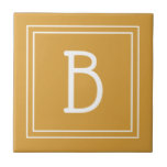 Chic Monogrammed Golden Yellow & White Initiaal Tegeltje<br><div class="desc">Moderne en stijlvolle gepersonaliseerde monogram toegevoegd aan decoratieve, eenvoudige, bijgewerkte tegel in goudgeel en wit. Geweldig cadeauidee! Eenvoudig aan te passen met een ontwerptool om het uw eigen te maken! Neem contact met me op beachpausedesigns@gmail.com als je hulp nodig hebt of vragen hebt met dit of een van onze design....</div>