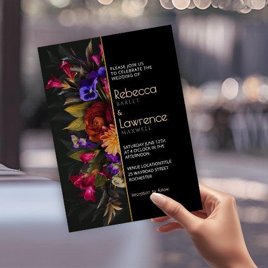 Chic moody bloemen bruiloft uitnodiging