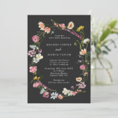 Chic Moody Wild Flowers Wreath Wedding Kaart (Staand voorkant)
