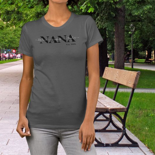 Chic Nana met Kinder namen Jaar T-Shirt