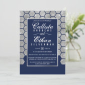Chic Navy Blauw Zilveren Glitter Hexagon Geo Weddi Kaart (Staand voorkant)