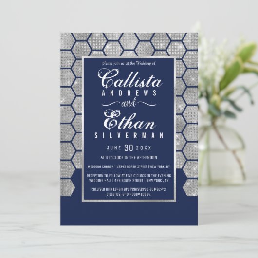 Chic Navy Blauw Zilveren Glitter Hexagon Geo Weddi Kaart (Staand voorkant)