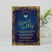 Chic Navy Blue Bites & Bubble Holiday Party Folie Uitnodiging (Staand Voorkant)