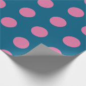 Chic Navy Blue Hot Pink Polka Dot Pattern Cadeaupapier (Hoek)