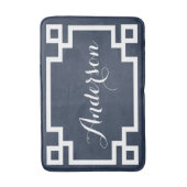 Chic Navy en Witte Griekse Key Custom Monogram Badmat (Voorkant Verticaal)