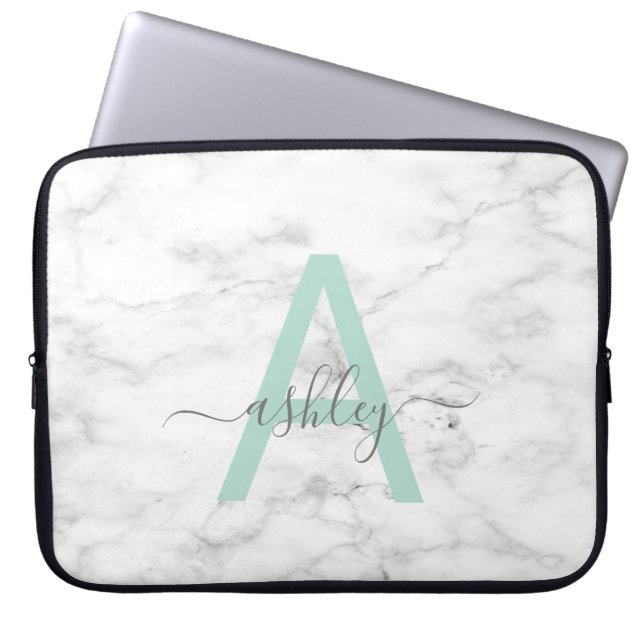 Chic Neo Mint White Marble Script Name Monogram Laptop Sleeve (Voorkant)