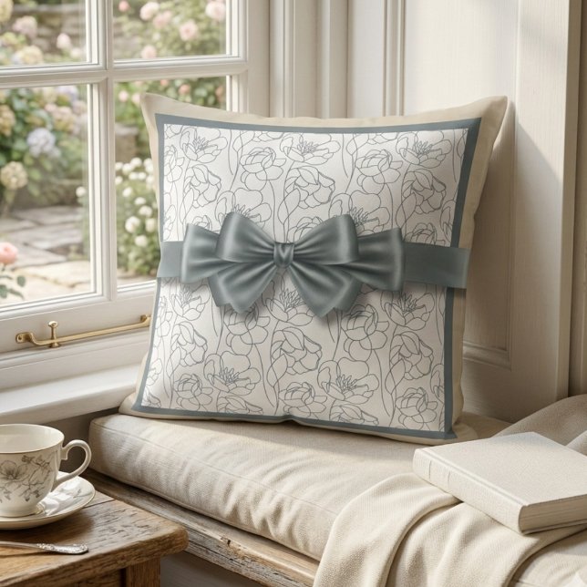 Chic Neutral Floral Croquet Bow Home Décor Kussen (Warm champagne tones meet modern slate gray in this elegant croquet bow pillow.)
