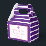 Chic Paars en Roze Hangover Relief Kit Bedankdoosjes<br><div class="desc">Perfect klassieke en schattige paarse en roze zuiger die gestripte hangover relief-uitrusting een aanpasbare doos bevoordeelt.</div>
