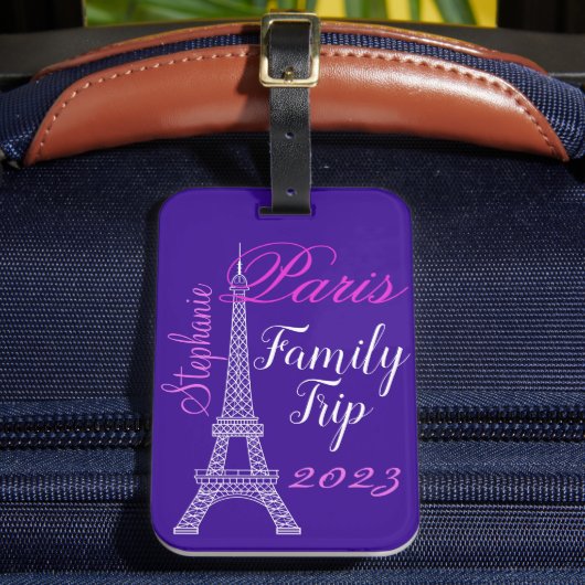 Chic Paars Paris Eiffel Tower Family Trip Bagagelabel (Voorkant Insitu 2)