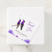 Chic Paarse kolibries en bloemblaadjes bruiloft Bedankjes Labels (In situ)