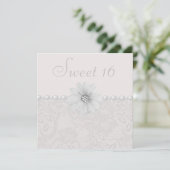 Chic Paisley Lace, Flowers & Pearls Sweet 16 Kaart (Staand voorkant)