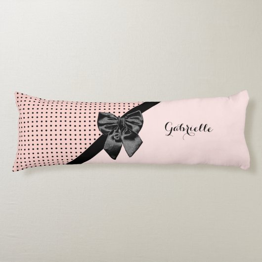 Chic Parisian Pink Polka Dots Black Bow and Name Lichaamskussen (Voorkant)