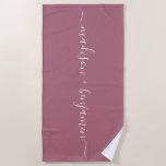 Chic Pas getrouwd Monogram Namen Paarse Strandlaken<br><div class="desc">Chique monogrammed strandlaken met de namen van de pasgetrouwden in handgeschreven witte elegante script kalligrafie op een paarse cassis achtergrond. Voeg gewoon je namen toe. Perfect cadeau voor het pasgetrouwde stel of verloofde paar. Exclusief voor u ontworpen door Happy Dolphin Studio. Als u hulp of bijpassende producten nodig heeft, neem...</div>