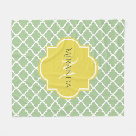 Chic Pastel Green Quatrefoil Yellow Name Monogram Fleece Deken (Voorkant (Horizontaal))