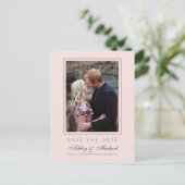 Chic Pastel Roze sparen de Foto van het Verloving  Aankondigingskaart (Staand voorkant)