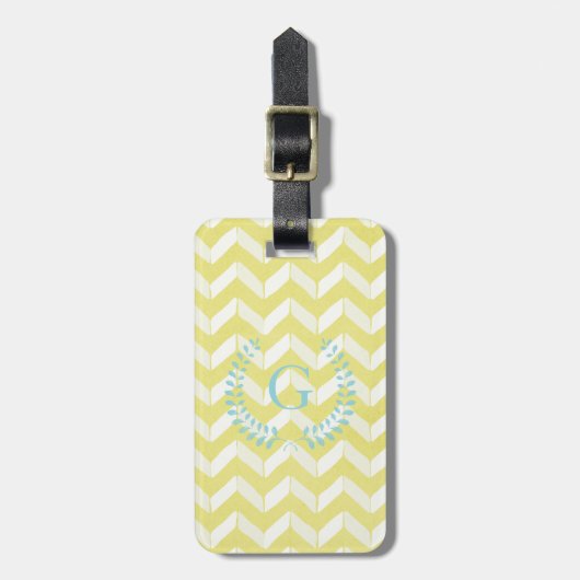Chic Pastel Yellow Blauwgroen Chevron Custom Monog Bagagelabel (Voorkant verticaal)