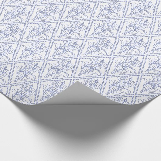 Chic Periwinkle Blue White Floral Diamond Pattern Cadeaupapier (Hoek)