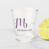 Chic Personalized de heer Pas getrouwd Typografie Shot Glas (Voorkant)