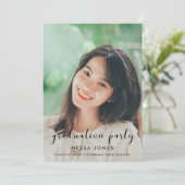 Chic Photo graduation party-uitnodiging Aankondiging (Staand voorkant)