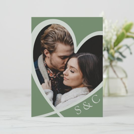 Chic Photo Heart Sage Green Wedding Kaart (Staand voorkant)