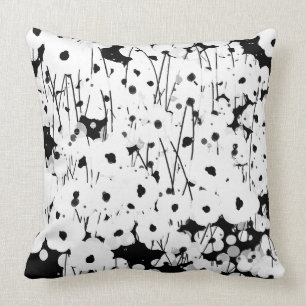 CHIC PILLOW_COOL, MODERN WITTE STROOM OP ZWARTE KI KUSSEN