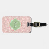 Chic Pink Arching Scallops Soft Green Monogram Nam Bagagelabel (Voorkant horizontaal)