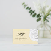 Chic Plain Peach Beige Witte Roos Initialen Foto Visitekaartje (Staand voorkant)