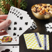 chic preppy yellow navy gingham patroon monogram pokerkaarten (Insitu)