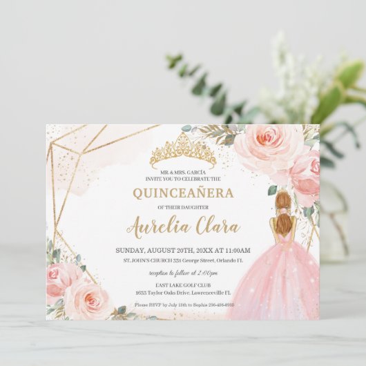 Chic Quinceañera Blush Pink Floral Tiara Birthday Kaart (Staand voorkant)
