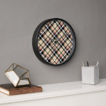 Chic Red Beige Black White Pset Stripes Pattern<br><div class="desc">Populair klassiek rood, beige bruin, zwart en wit gekleurd tartan geïnspireerd patroon. Een stijlvol, modern, elegant en eenvoudig decor-ontwerp voor de artistieke landhuishuisdecorator, een populaire retro of een antiek boerenliefhebber. Verkrijgbaar op originele, klastige, leuke en trendy thuisdecor accenten & accessoires voor het versieren van uw master- of gastslaapkamer, dineren, wonen...</div>