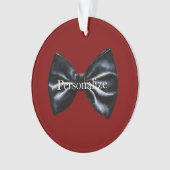 Chic Red Black Bow Tie Personalized Ornament (voorkant)