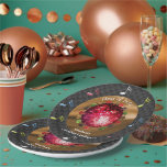 Chic Red Disco Ball Afstuderen Fun Papieren Bordje<br><div class="desc">Leuke afstudeerfeest papieren borden met een chique rode discobal met kleurrijke afstuderen petten en kleurrijke muzieknoten.</div>