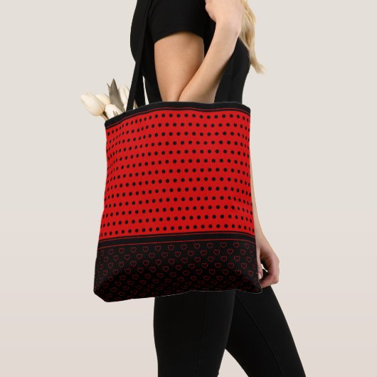Chic Red- en zwarte kleuren, stijlvolle poolpunten Tote Bag (Dichtbij)