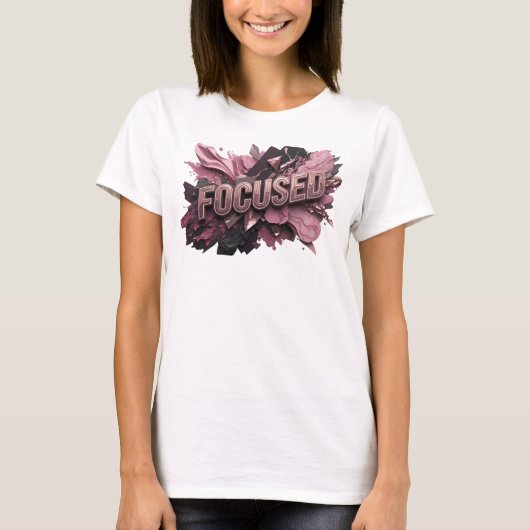 Chic Rode FOCUSED Statement T-shirt (Voorkant)