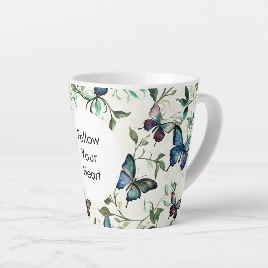 Chic Romantisch Blauwe Vlinders Latte Mok (Rechterhoek)