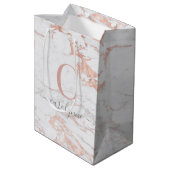 Chic Roos Gold Foil marble Monogram Medium Cadeauzakje (Achterkant Gekanteld)