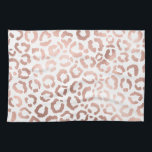 Chic Roos Gold Leopard Cheetah Animal Print Theedoek<br><div class="desc">Dit elegante en chic ontwerp is perfect voor de moderne fashionista. Het is voorzien van een faux bedrukte roos gouden handgetekende luipaard/cheetah safari dierlijke afdruk op een eenvoudige witte achtergrond. Het is , schattig en trendy! ***BELANGRIJKE NOTA VAN HET ONTWERP: Voor om het even welk verzoek van het douaneontwerp zoals...</div>