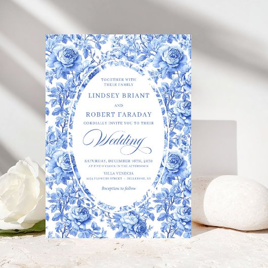 Chic Royal Blue Toile Floral Wedding Invitation Kaart