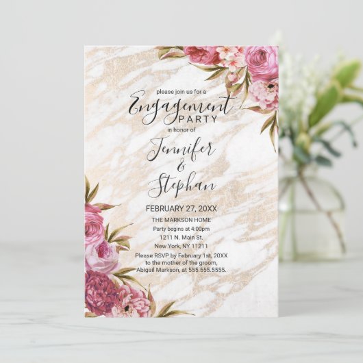Chic Roze Bloemen Goud Marmer Verloving Kaart (Staand voorkant)
