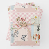 Chic Roze Geruit Inpakpapier met Bloemactiek (In situ)