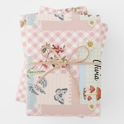 Chic Roze Geruit Inpakpapier met Bloemactiek (In situ)