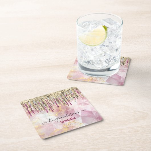 Chic roze goudglitter druppelt monogram kartonnen onderzetters (Insitu)