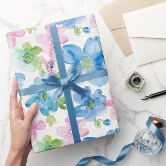 Chic Roze Groen Blauw Bloemen Verjaardag Cadeaupapier (Geschenken)