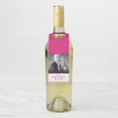 Chic roze script modern hart zwart, witte foto flessenhanger (Op fles)